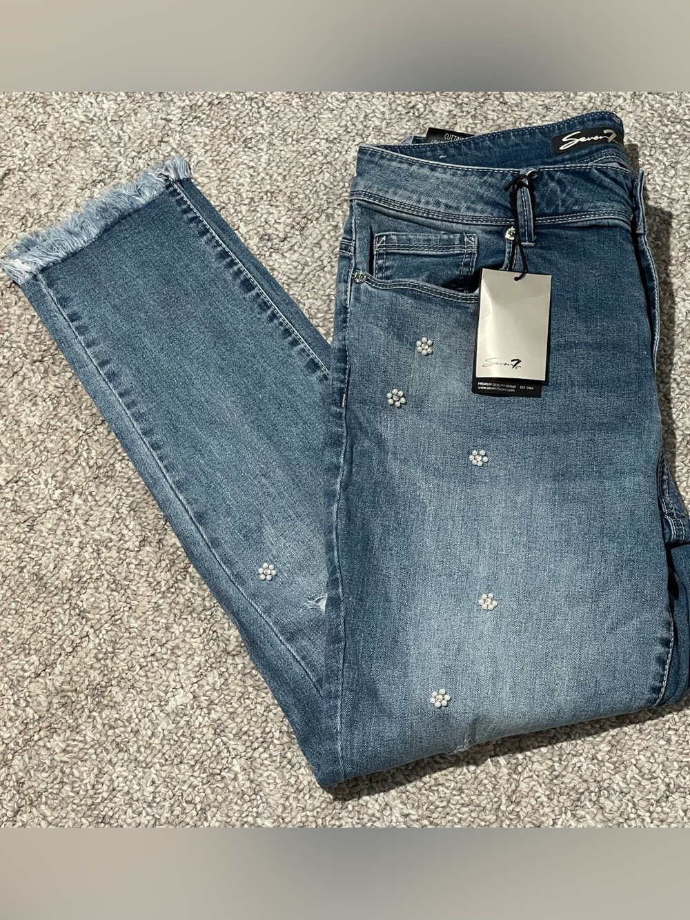 Seven7 Women's Light Blue Pearl Floral Skinny Jeans